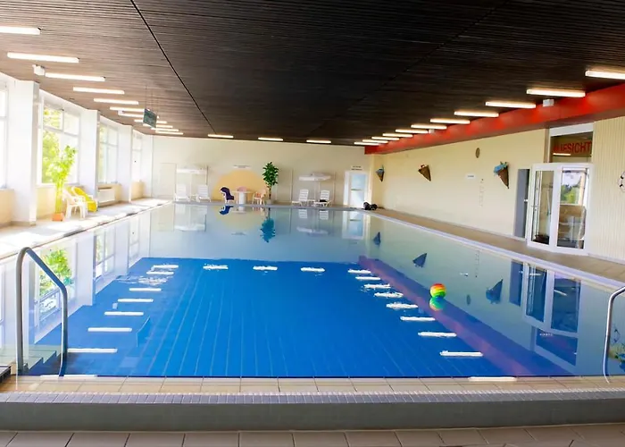 Manhattan 516 Mit Schwimmbad Браунлаге